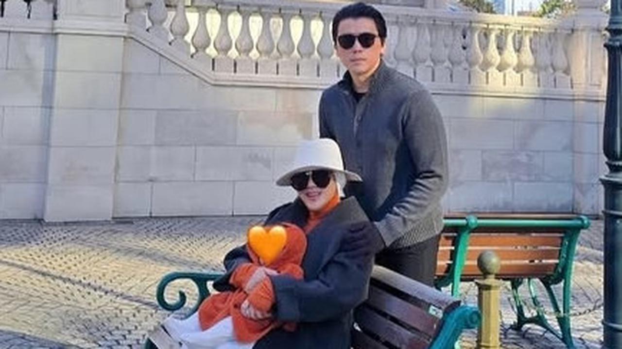 Potret Gemas Baby R Anak Syahrini & Reino Barack Liburan Musim Dingin di Jepang, Modis Sejak Dini Seperti Sang Mama