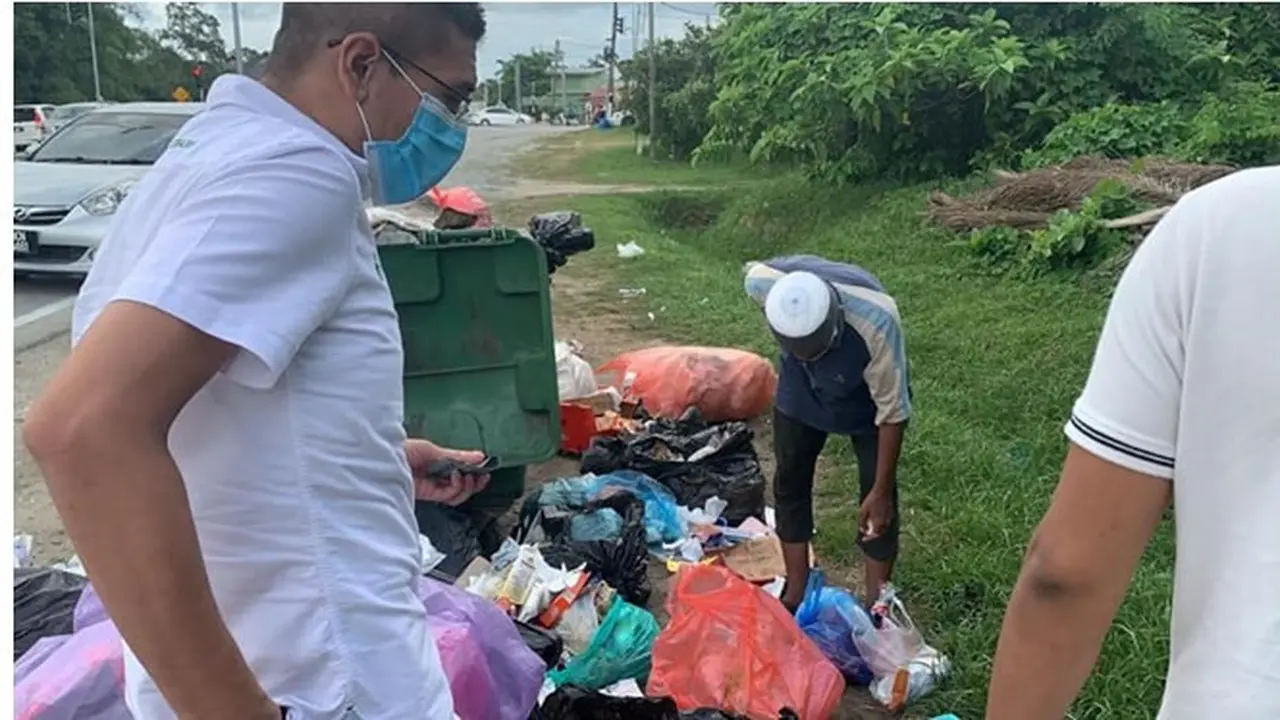 Kisah Pilu Kakek Cari Makanan di Tumpukan Sampah untuk Buka Puasa