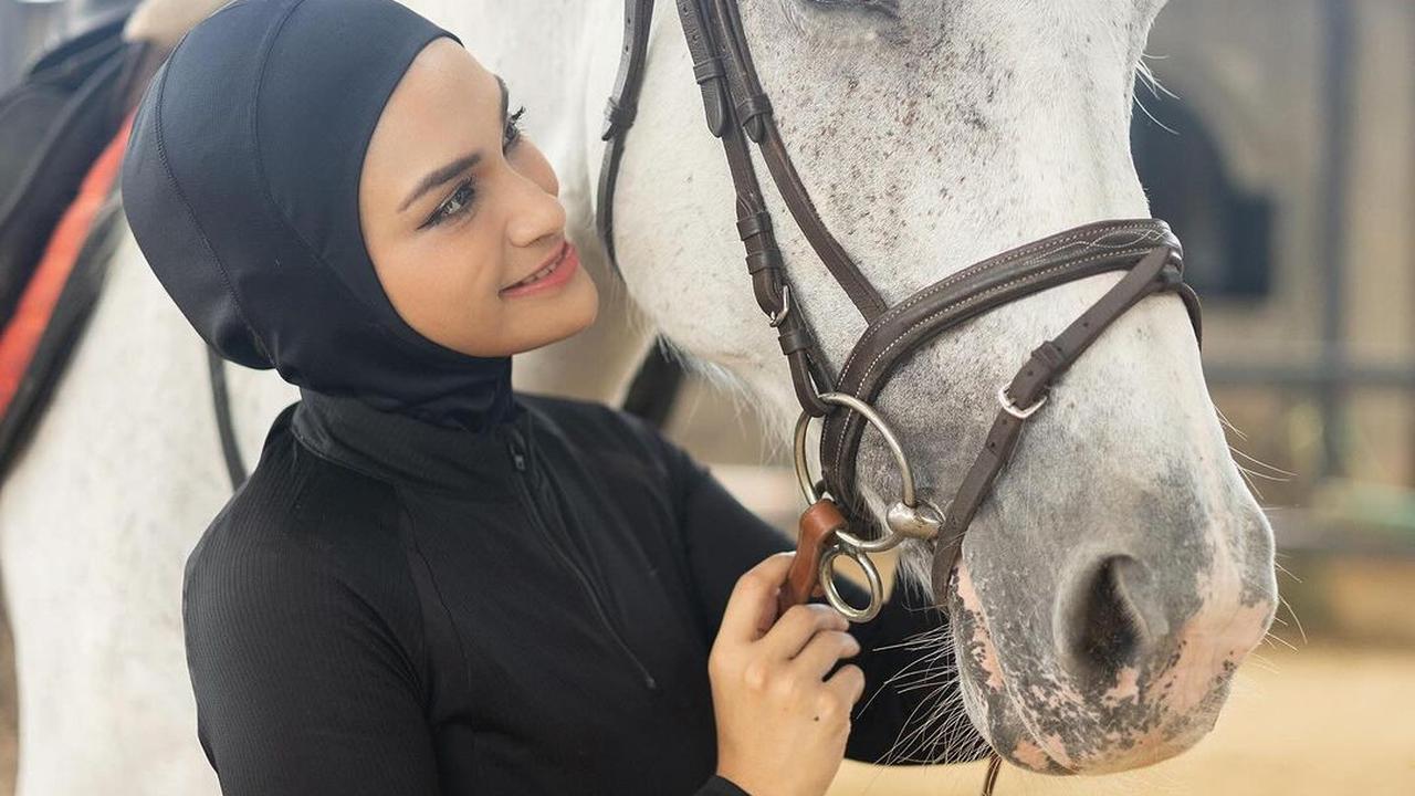 7 Potret Putri Zulhas yang Hobi Berkuda di Tengah Kesibukan sebagai Politisi dan Pengusaha