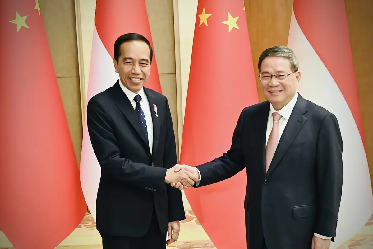 Presiden Joko Widodo melaksanakan pertemuan bilateral dengan Perdana Menteri (PM) Republik Rakyat Tiongkok (RRT) Li Qiang yang digelar di Diaoyutai State House, Beijing.