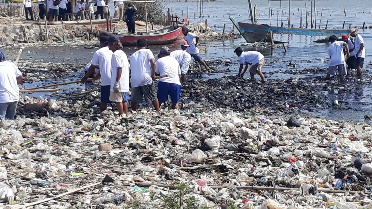 Bersihkan sampah