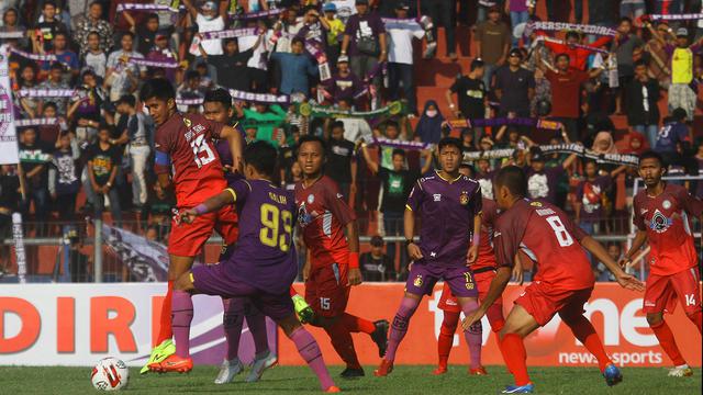 Persik Kediri vs Martapura FC