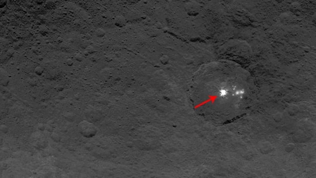 Ini penampakan cahaya di asteroid raksasa yang hebohkan NASA