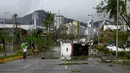 Penampakan kerusakan yang ditimbulkan Badai Otis di Acapulco, Negara Bagian Guerrero, Meksiko, pada 25 Oktober 2023. (FRANCISCO ROBLES/AFP)