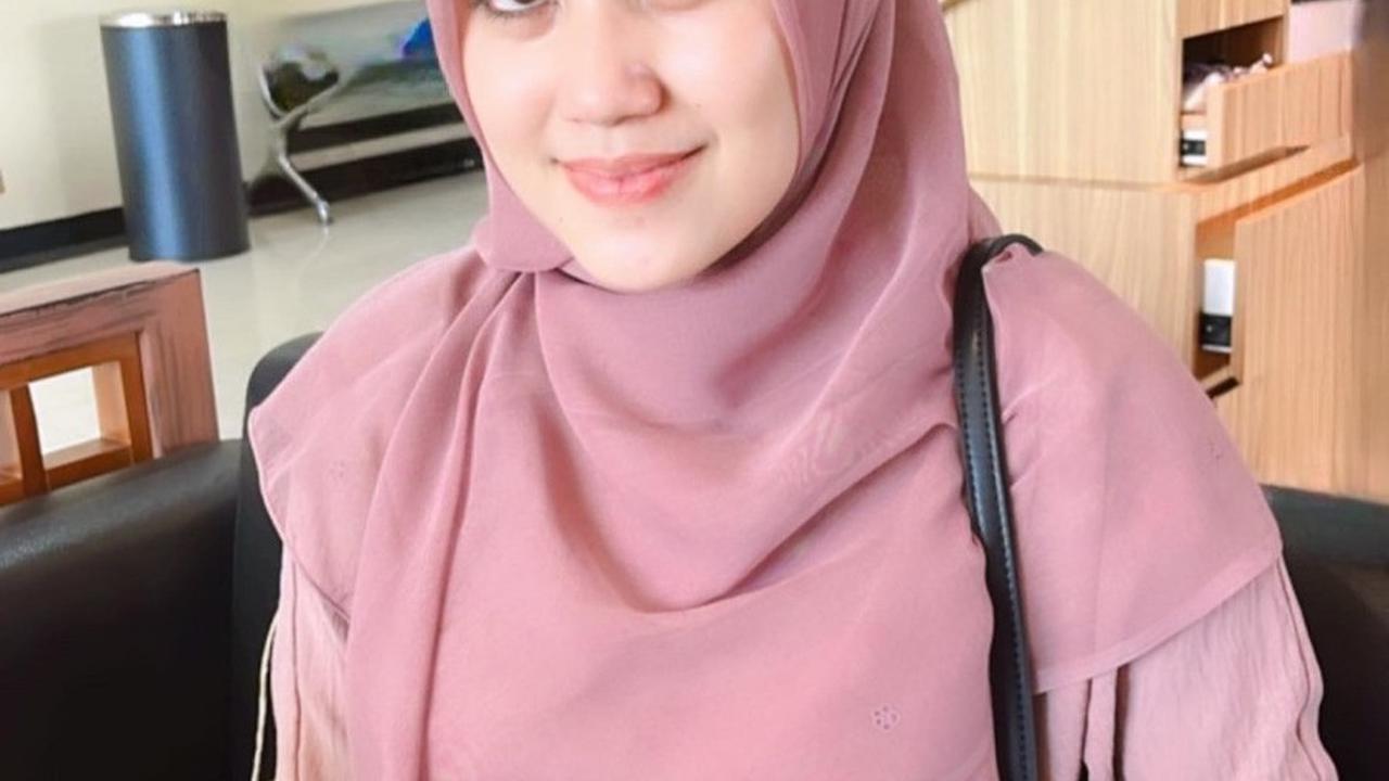 Intip Potret Terbaru  Lutfiana Ulfa Istri Syekh Puji, Miliki 4 Anak dan Hubungan dengan Istri Pertama Disorot