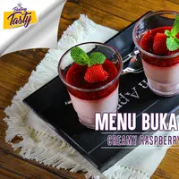 Bikin yang segar-segar untuk menu buka puasa, yuk! (Fotografer: Adrian Putra/DI: M. Iqbal Nurfajri/Chef: Arum Sari)