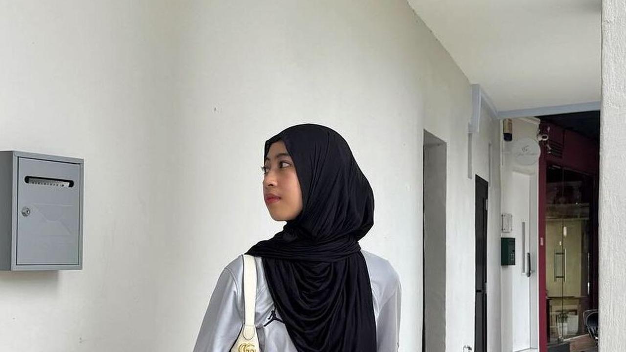 Seorang Influencer yang aktif menggunakan platform Instagram<br>