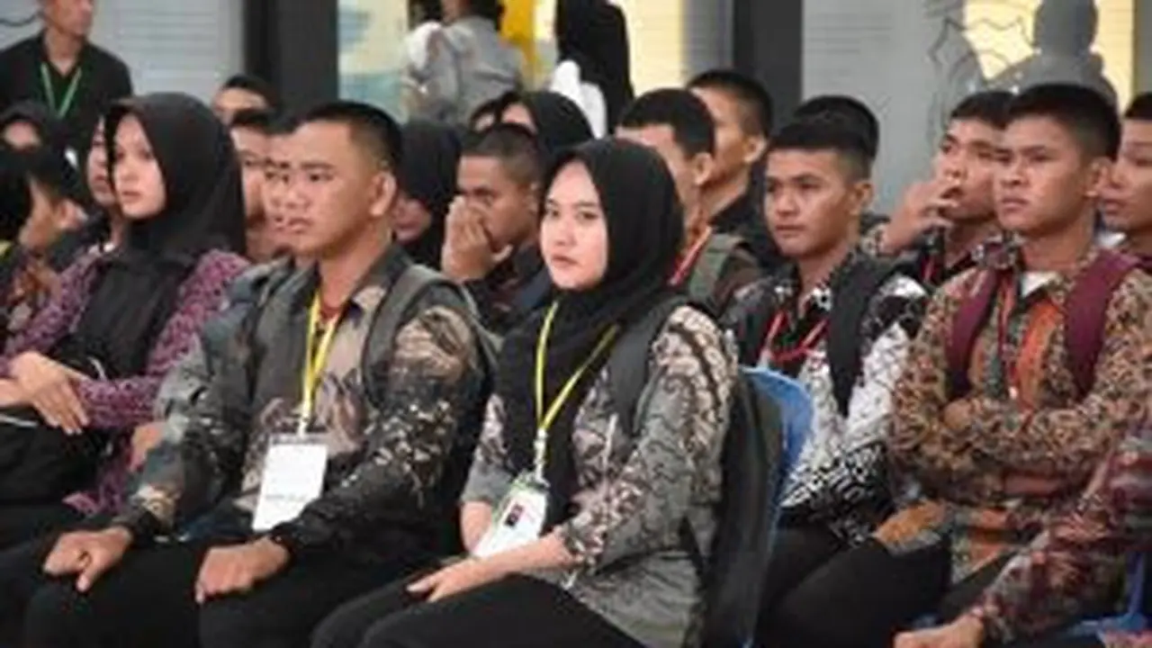 Casis Disabilitas Nur Fatia Azzahra Bagikan Rasa Bahagia Lulus Seleksi Bintara Polri dan Melaju ke Rikkes Tahap 2