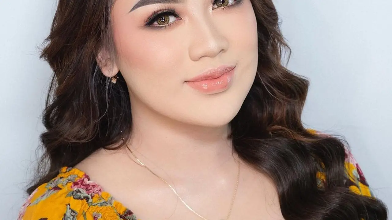 Aurel Oktavia (https://www.instagram.com/p/CY0XW1RvfnG/)