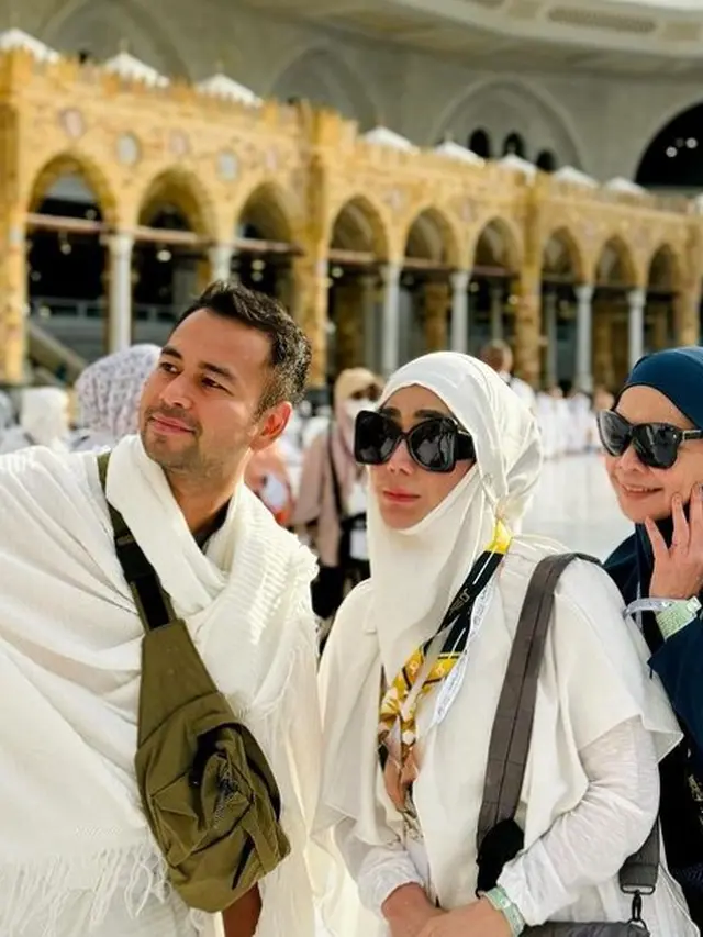 Raffi Ahmad dan keluarga lakoni ibadah haji (Instagram/raffinagita1717)