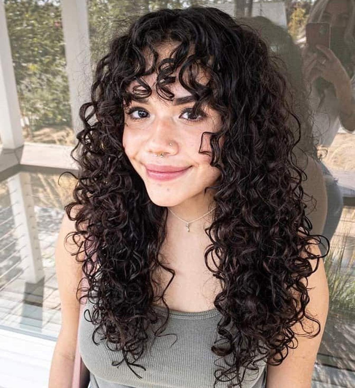 Ini Dia Gaya Rambut Wanita 2025 yang Bisa Mengubah Total Penampilanmu!