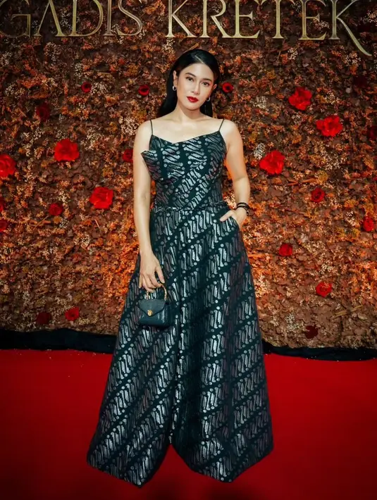 <p>Dian Sastrowardoyo selalu memukau [Instagram/therealdisastr]</p>