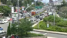 3 hari menjelang perayaan tahun baru kawasan puncak di penuhi kendaraan pribadi.