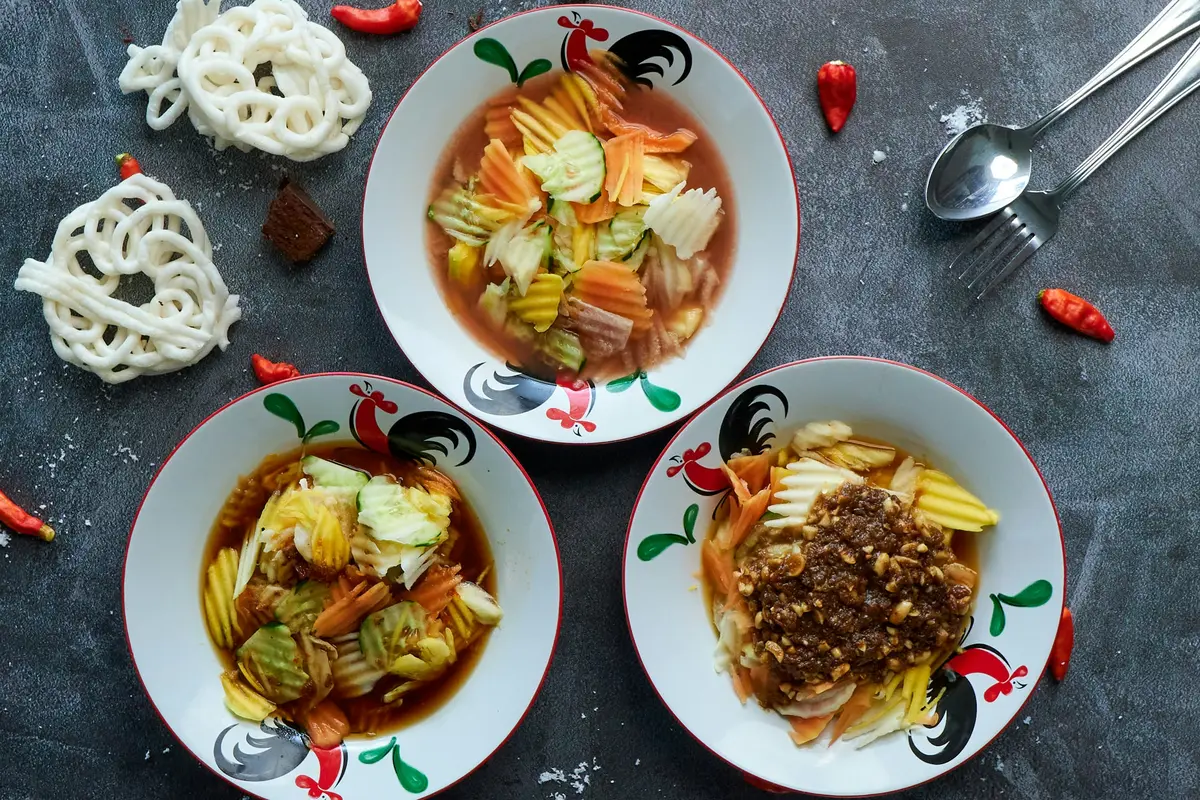 5 Variasi Resep Bumbu Rujak Buah yang Nikmat, Segar, dan Bikin Nagih