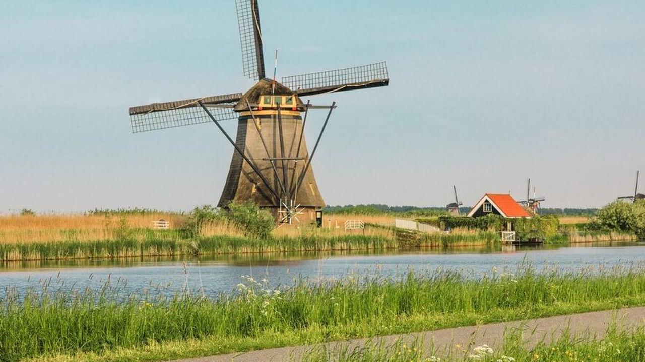 Pulang ke Belanda