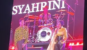 Syahrini Deklarasikan Partai Inces Indonesia di Pestapora, Bawa Gong ke Panggung