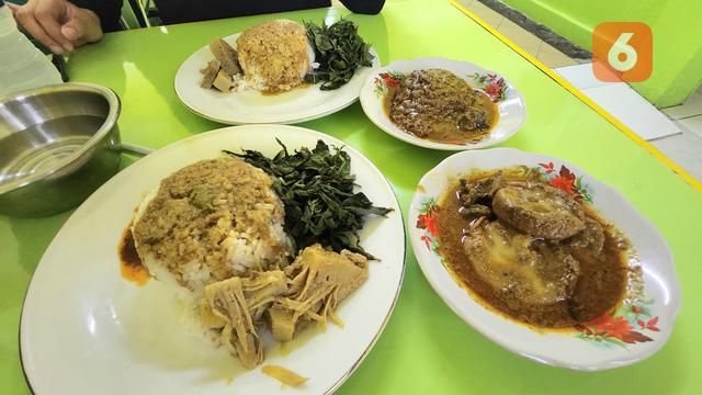 Makanan yang Perlu Dihindari Pasien Asam Urat