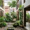 9 Hidden Courtyard untuk Rumah Perkotaan, Solusi Hunian Asri dan Sehat
