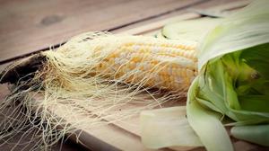 Trik Membersihkan Rambut Jagung agar Cepat Bersih dan Tidak Berantakan