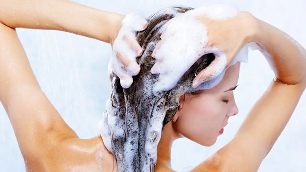 Berapa kali keramas yang baik untuk rambut?/copyright: thinkstockphotos.com