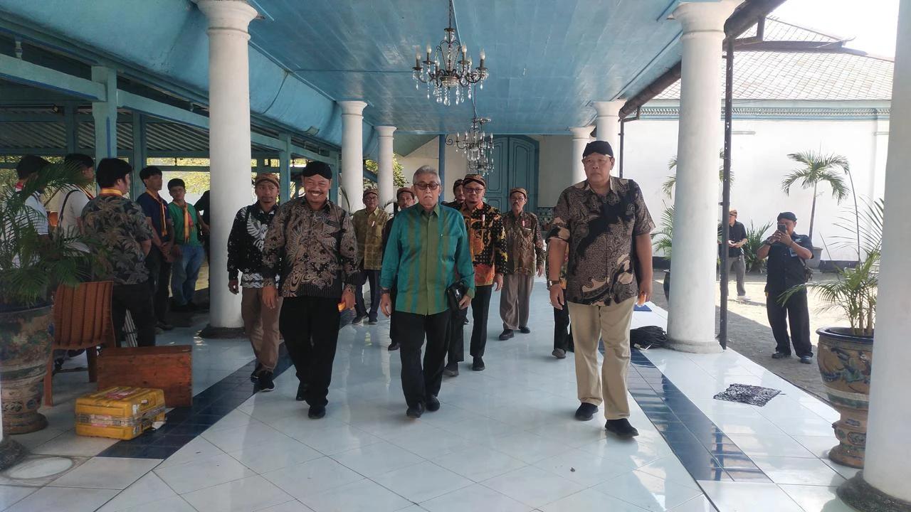 Jelang Kirab 1 Suro, Panembahan Agung Rangkul Dua Kubu PB XIV untuk Periksa Pusaka Bersama