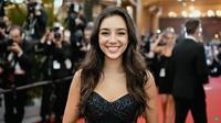 Tilly Norwood, aktris AI yang debut di panggung Zurich Summit. (dok. YouTube/Particle6 TV)