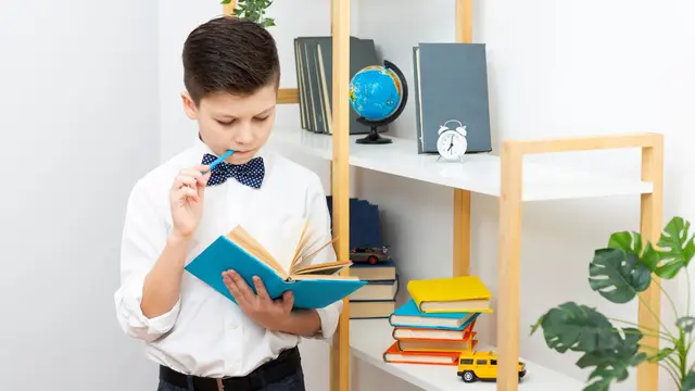 Kenali 9 Buku dan Permainan Seru untuk Mengasah Anak Berpikir Kritis Sejak Dini