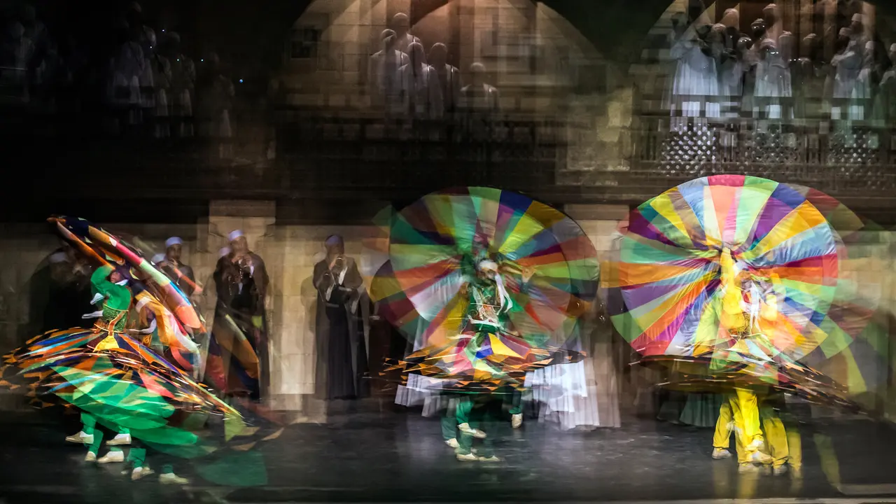 Tanoura dari Mesir