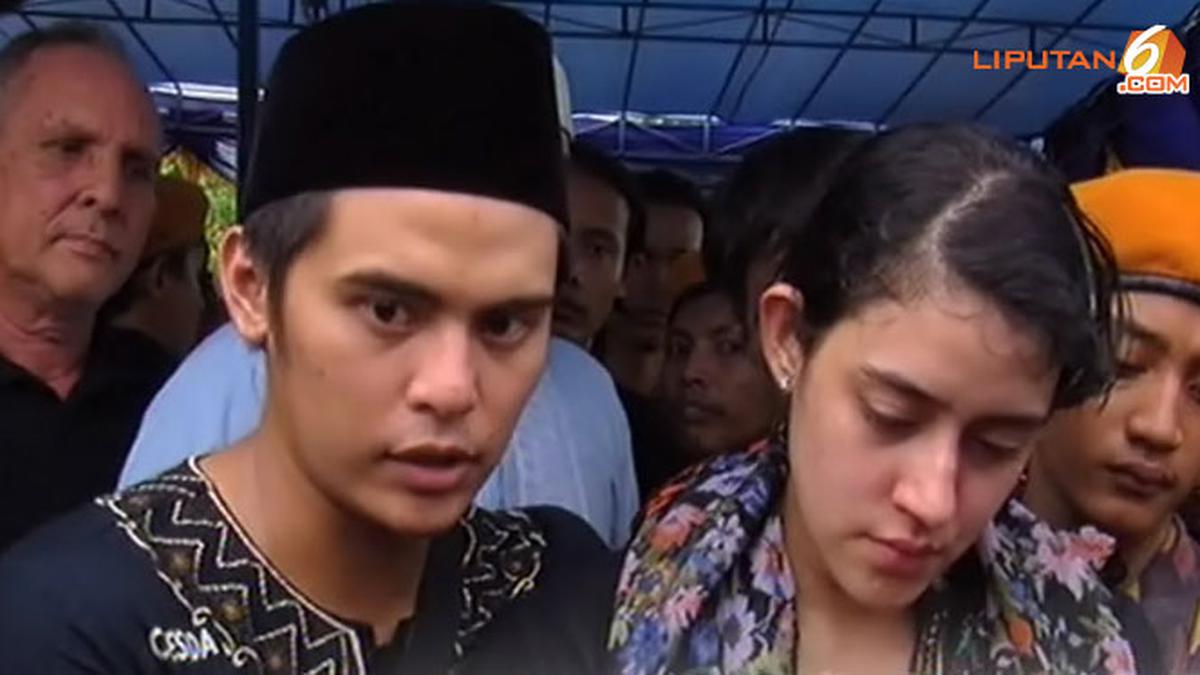 VIDEO: Pemakaman A Rafiq Banjir Air Mata