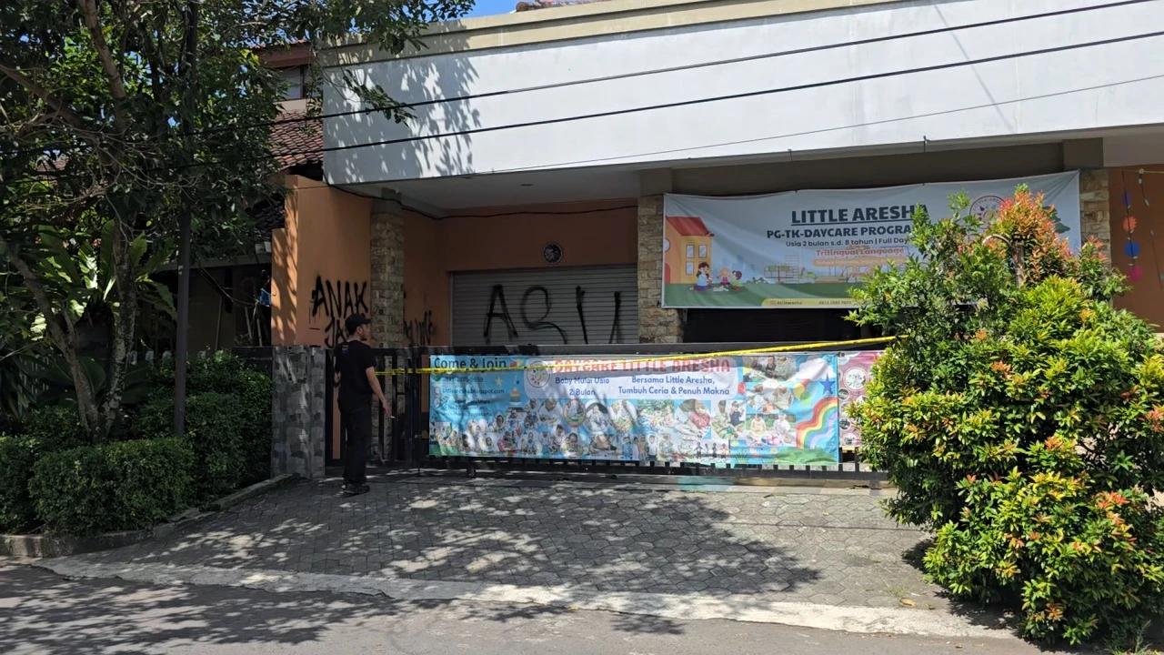 Ortu Korban Desak UGM Tindak Tegas Dosen yang Jadi Penasihat Daycare Little Aresha
