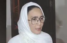 Tangis Rieke Diah Pitaloka Pecah Kenang Mat Solar: Enggak Akan Lupa Panggilanmu Padaku, 'Oneng' Rindu Tawamu