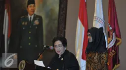 Rachmawati Soekarnoputri memberikan pidato saat Dies Natalis ke-17 Universitas Bung Karno di Jakarta, Senin (25/7). (Liputan6.com/Johan Tallo)