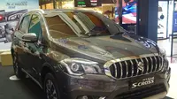 Wajah Suzuki new SX4 S-Cross terlihat besar.(Arief/Liputan6.com)