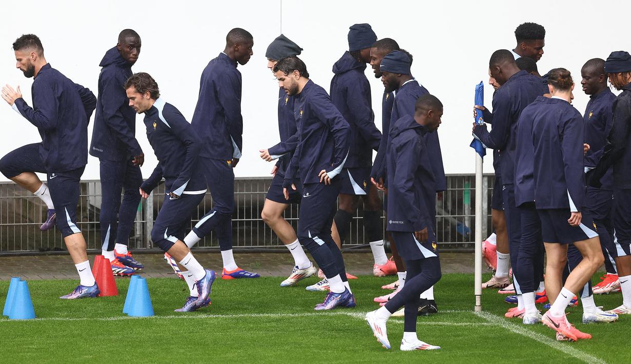 Les Bleus akan berhadapan dengan Belgia di Merkur Spiel-Arena (Dusseldorf Arena) pada Senin, 1 Juli 2024, 23:00 WIB. (FRANCK FIFE/AFP)
