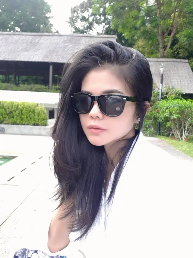 7 Potret Karina Ranau, Istri Epy Kusnandar Aktor Preman Pensiun