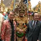 Dubes RI untuk Filipina Sinyo Harry Sarundajang (ketiga dari kiri) di Festival Perdagangan dan Pariwisata Indonesia (FPPI) 2019 (kredit: KBRI Manila)