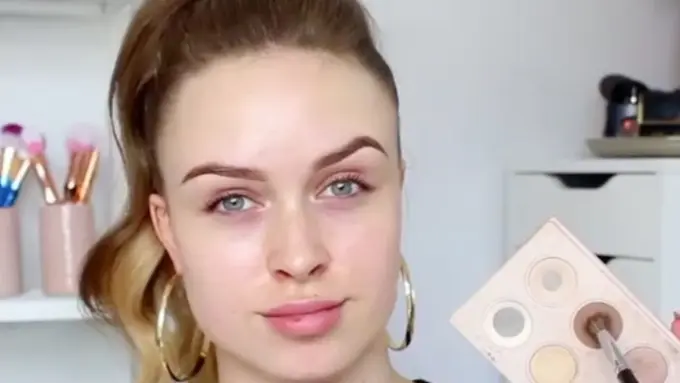 Makeup yang Cocok untuk Kamu yang Berkulit Putih