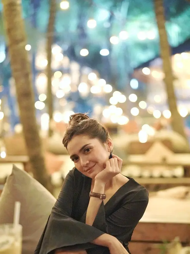 ilustrasi potret si cantik fatmasury dahlan pemeran kisah nyata indosiar, yang memiliki keluarga harmonis/instagram: fatmasury_