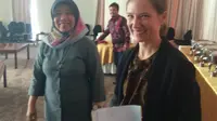 Rini Handayani, Asisten Deputi Perlindungan Anak KPPA dan Emilie Minnick, Spesialis Perlindungan Anak dan Gender Unicef Indonesia. (foto: Liputan6.com / edhie prayitno ige)