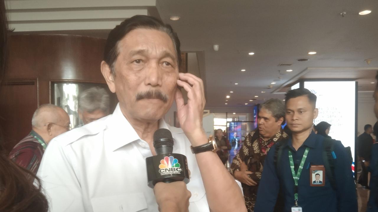 Menteri Luhut: Paus Fransiskus Tolak Gunakan Mobil Antipeluru