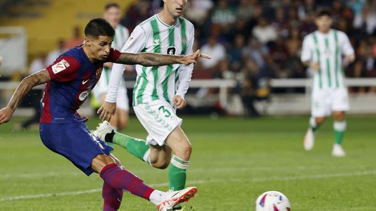 Barcelona Resmi Bawa Pulang Joao Cancelo