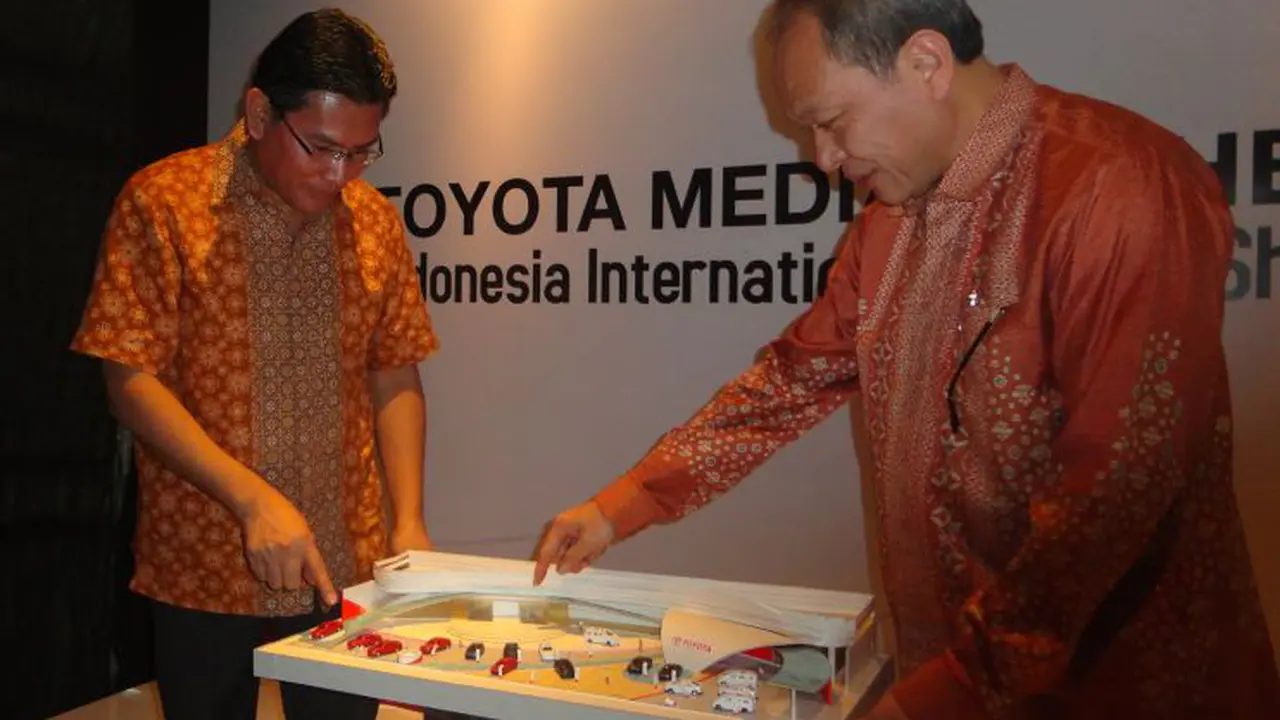 ‎Toyota Usung Tema "Creating Tomorrow for Indonesia" di IIMS 2014