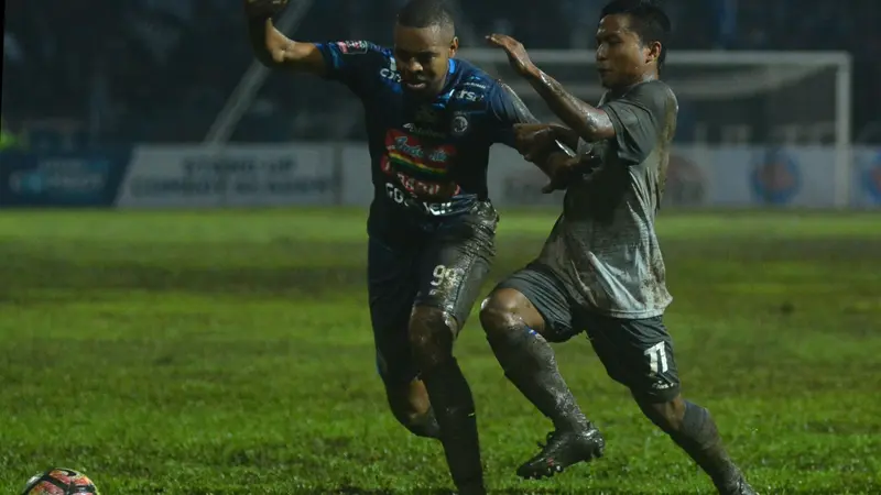 Arema FC vs Persela Lamongan