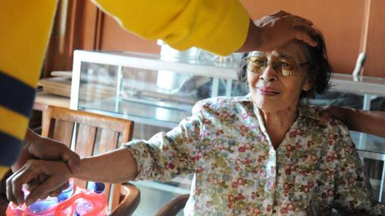 Pengobatan tradisional Terapi Sentil Suharto