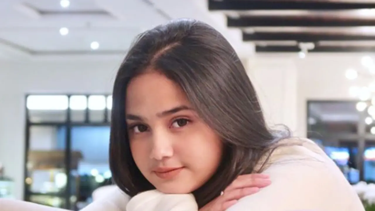 Syifa Hadju, Miliki Alis Tebal Alami, Ini Gaya Makeupnya Sehari-hari