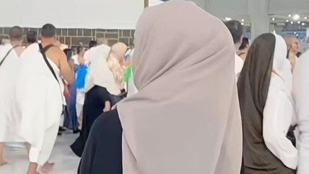 Putri Yusuf Mansur, Wirda Mansur ternyata juga menunaikan haji tahun ini.
