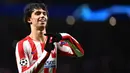 Meski belum menunjukan performa terbaiknya bersama Atletico, Felix tercatat telah menyumbangkan 4 gol dan satu assist dari 20 laganya bersama skuat Los Rojiblancos di musim ini. (AFP/Gabriel Bouys)