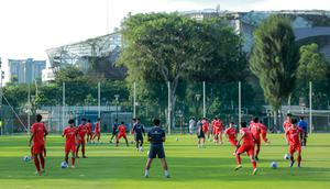 Timnas Indonesia U-17 menggelar latihan menjelang Piala Asia U-17 2026 yang akan berlangsung di Arab Saudi. (Bola.com/Bagaskara Lazuardi)