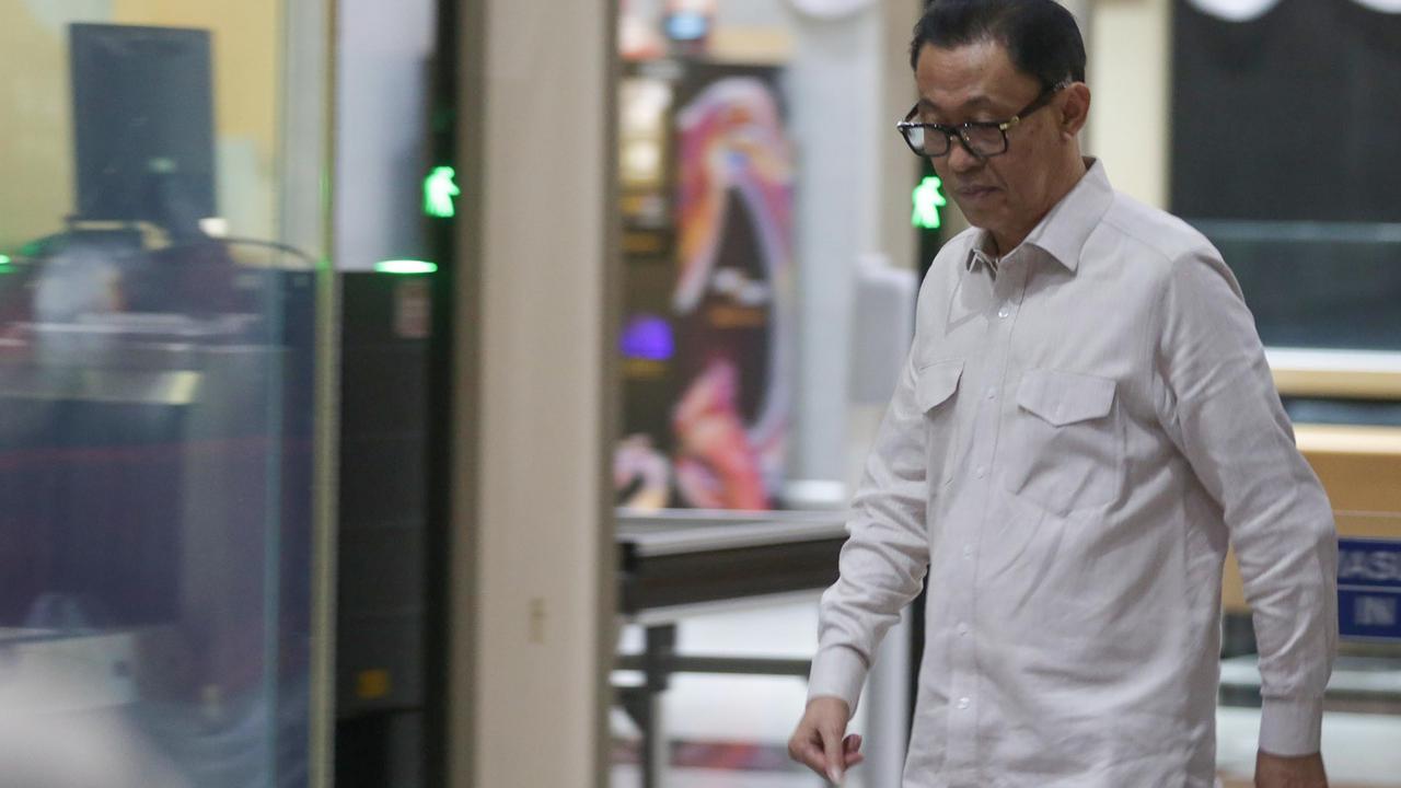 FOTO:  Eks Anggota BPK Ahmadi Noor Supit Diperiksa KPK Terkait Dugaan Korupsi Iklan Bank BJB