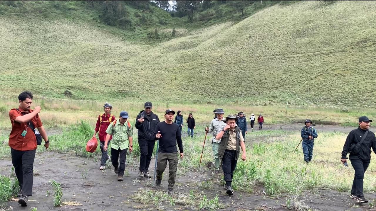 Pendakian Gunung Semeru Kembali Dibuka, Ini Aturan Terbarunya
